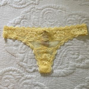 NWT Victorias Secret Thong